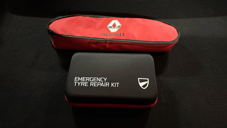 Renault Clio 1.0 TCe 100 Iconic 5dr Petrol Hatchback